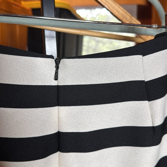 Spring Day Out By Malene Birger Kalotia Black White Striped Skirt Size 4 (FR 36) - Picture 8 of 8